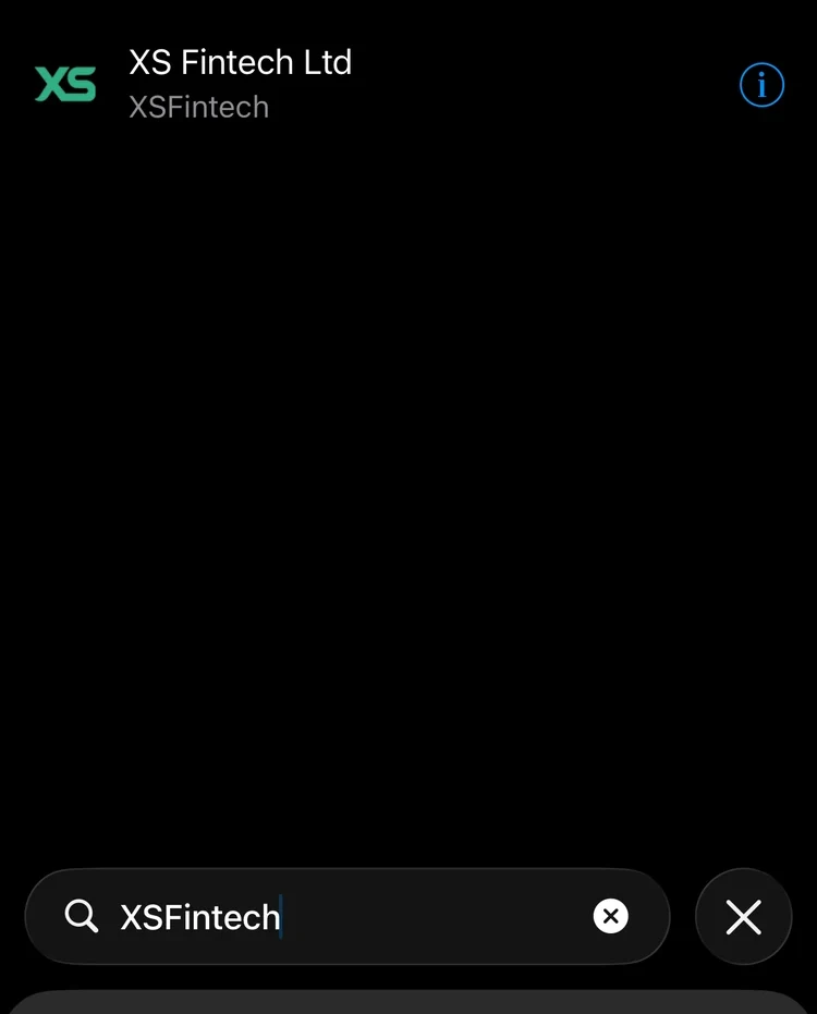 XS.comのMT5 iOS版のログインで証券会社をXS Fintech Ltdと検索した画面